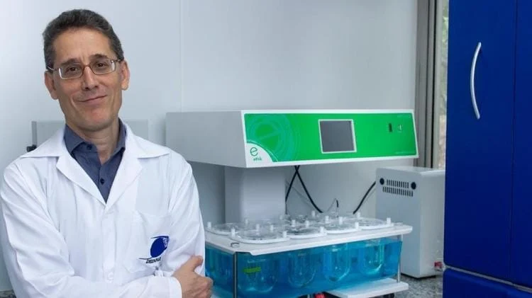 O professor Humberto Gomes Ferraz, da Universidade de São Paulo (USP), compartilhou suas experiências e conhecimentos