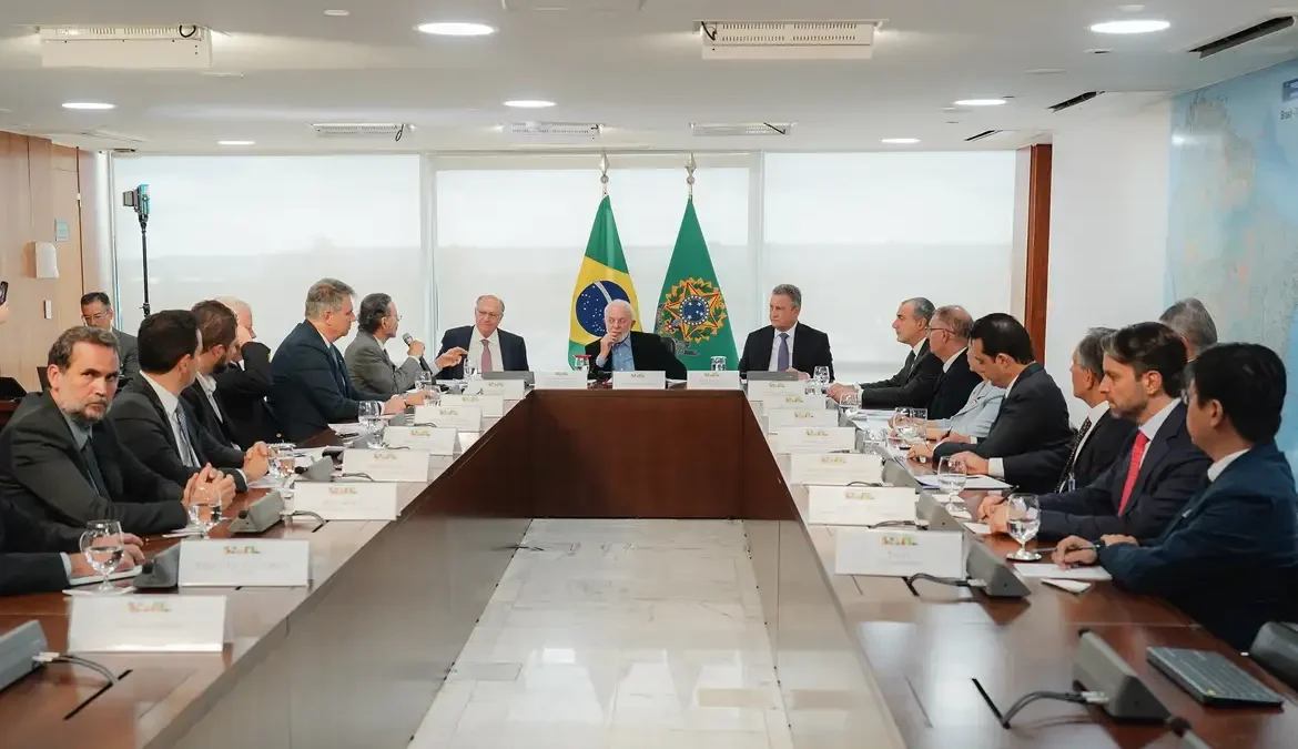 Governo e montadoras debatem produção de carros bioelétricos no Brasil 1 O encontro, no Palácio do Planalto, foi na tarde desta quinta-feira (14), em Brasília