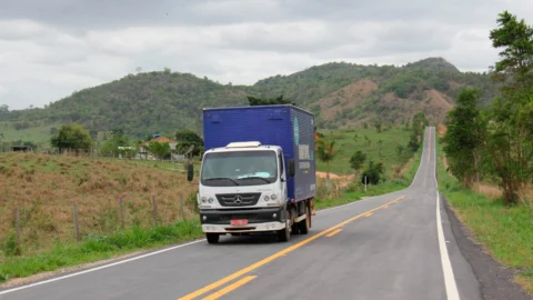 Veículos de grande porte terão tráfego restrito nas rodovias estaduais durante feriado de Semana Santa