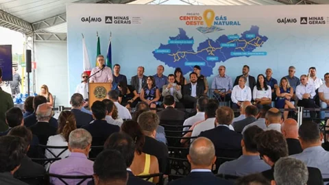 Governo de Minas e Gasmig dão início às obras do Gasoduto Centro-Oeste, com potencial para gerar mais de 15 mil novos empregos 7 Governo de Minas e Gasmig dão início às obras do Gasoduto Centro-Oeste, com potencial para gerar mais de 15 mil novos empregos