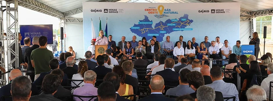 Governo de Minas e Gasmig dão início às obras do Gasoduto Centro-Oeste, com potencial para gerar mais de 15 mil novos empregos 1 O Governo de Minas já vinha empenhando esforços e recursos no projeto do gasoduto