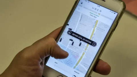 Uber pede ao STF suspensão de processos sobre vínculo trabalhista