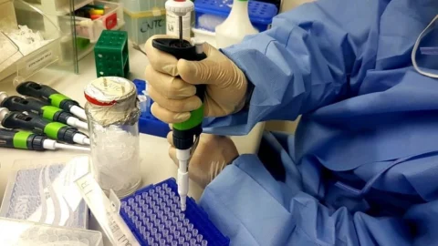 Casos de síndrome respiratória aguda grave sobem no país, diz Fiocruz