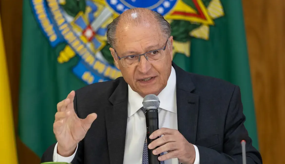 Geraldo Alckmin é diagnosticado com covid-19 1 Em razão do quadro, Alckmin não cumpre agenda nesta segunda-feira (1º)