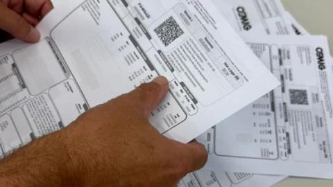 Clientes da Cemig podem negociar débitos por meio do Programa Desenrola Brasil