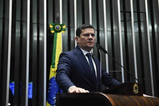 No final de 2021, Moro estava no Podemos e realizou atos de pré-candidatura à Presidência da República