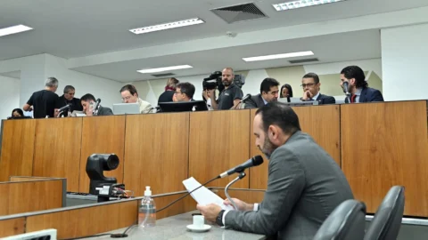 PL dispõe sobre negativa de matrícula de alunos com deficiência em instituições privadas