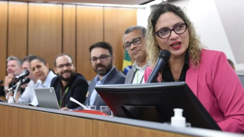 PL de combate a fake news avança para Comissão de Administração 2 PL de combate a fake news avança para Comissão de Administração