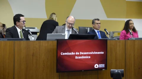 Data de cobrança do IPVA pode ser adiada para fevereiro