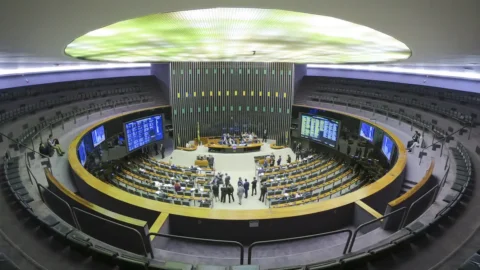 Câmara aprova novas regras para seguro obrigatório de veículos