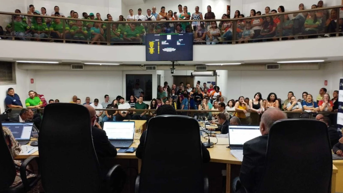 Um marco histórico na administração pública de Manhuaçu, após a aprovação do novo Plano de Cargos, Carreiras e Vencimentos (PCCV)