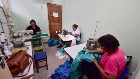 Setor de Costuras do HM: onde a arte, o amor ao próximo, o dom e a dedicação salvam vidas
