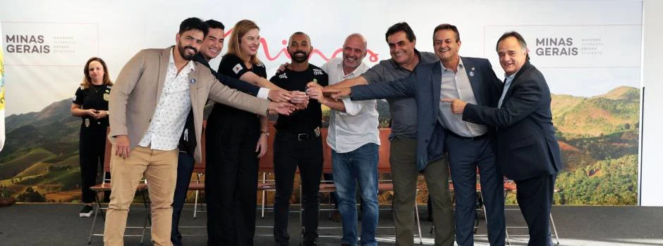 Governo de Minas entrega 48 novas viaturas da Polícia Civil e beneficia 33 municípios 1 A solenidade contou com a presença do secretário de Estado de Governo, Gustavo Valadares, e da chefe da Polícia Civil de Minas Gerais