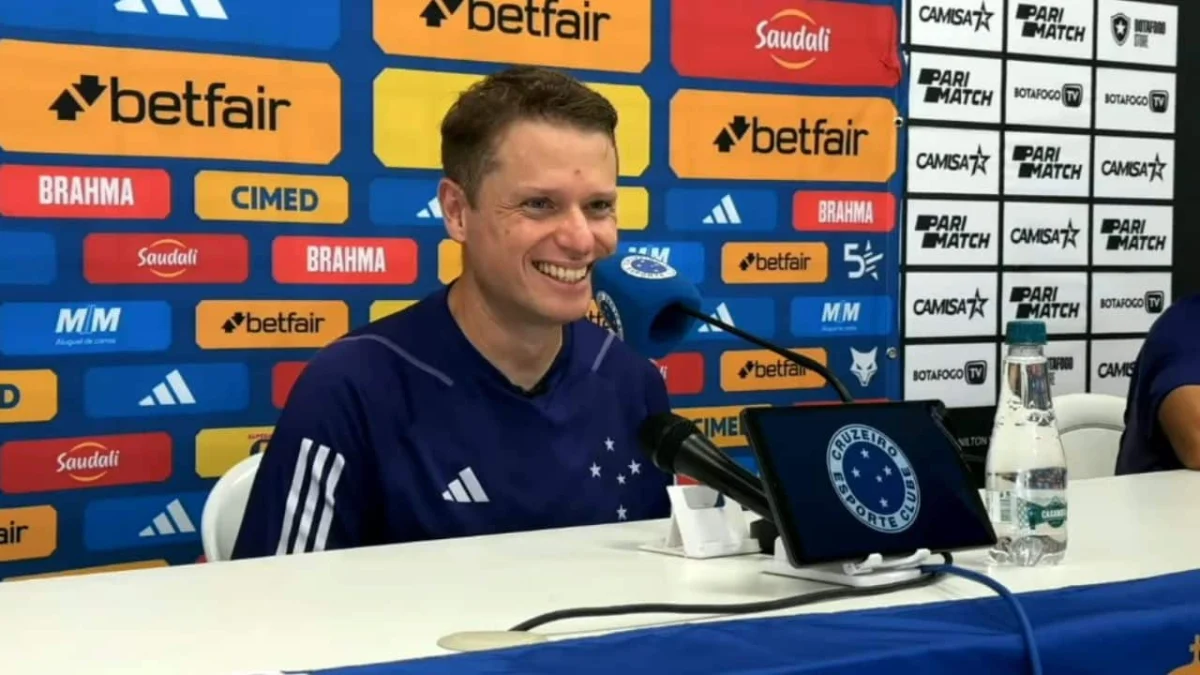 Fernando Seabra é o novo técnico do Cruzeiro 1 O novo técnico celeste chegou à Toca da Raposa 2 nesta terça-feira
