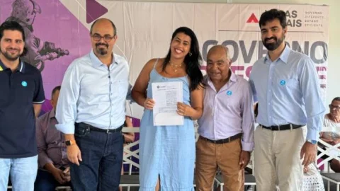 Governo de Minas entrega títulos de regularização fundiárias a 30 famílias de São José do Divino 10 Governo de Minas entrega títulos de regularização fundiárias a 30 famílias de São José do Divino