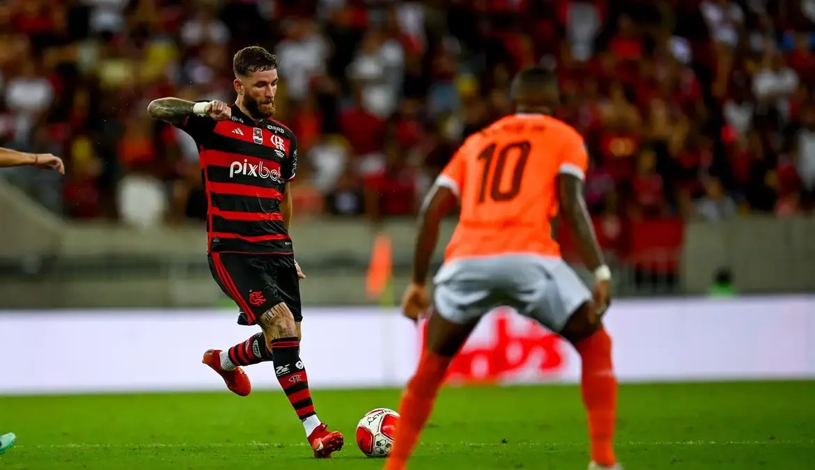 Flamengo e Nova Iguaçu disputam título do Campeonato Carioca 1 O Flamengo recebe o Nova Iguaçu, a partir das 17h (horário de Brasília) deste domingo (7) no estádio do Maracanã