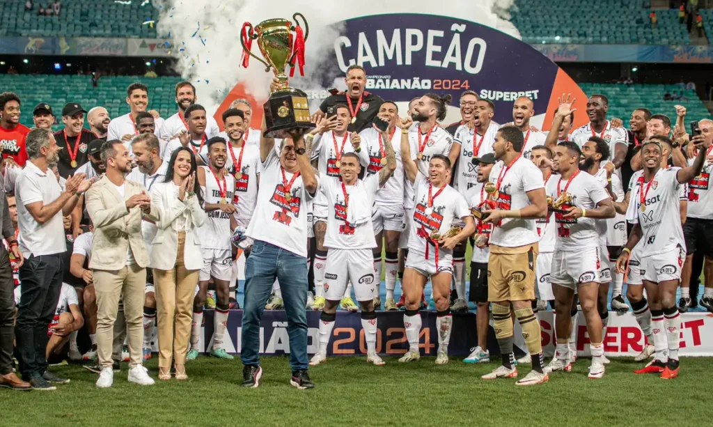 Cinco meses após voltar à elite do Campeonato Brasileiro, o torcedor do Vitória pôde celebrar o primeiro título baiano do clube após sete