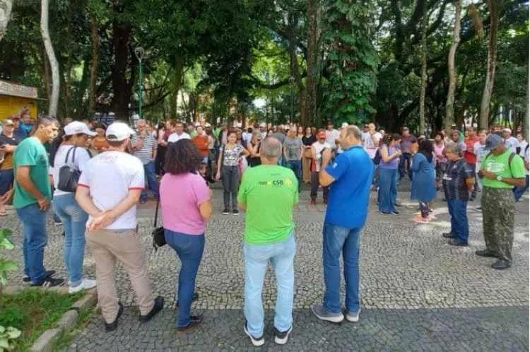 Destaques dos jornais e portais integrantes da Rede Sindijori MG 1 Após mais de dez dias de negociação, categoria acatou proposta da Prefeitura de Juiz de Fora durante assembleia (Tribuna de Minas)
