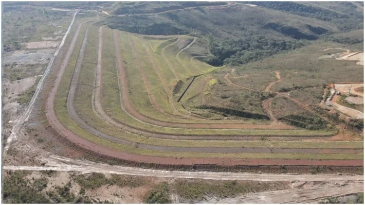 Empresa alega que situação está sendo monitorada 24h por dia na barragem de Ouro Preto (Feam