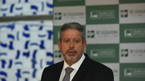 Lira critica Padilha; ministro reage com vídeo de Lula 8 Lira critica Padilha; ministro reage com vídeo de Lula