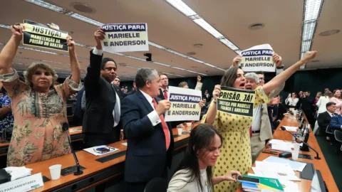 CCJ da Câmara aprova prisão de Chiquinho Brazão; plenário vai votar