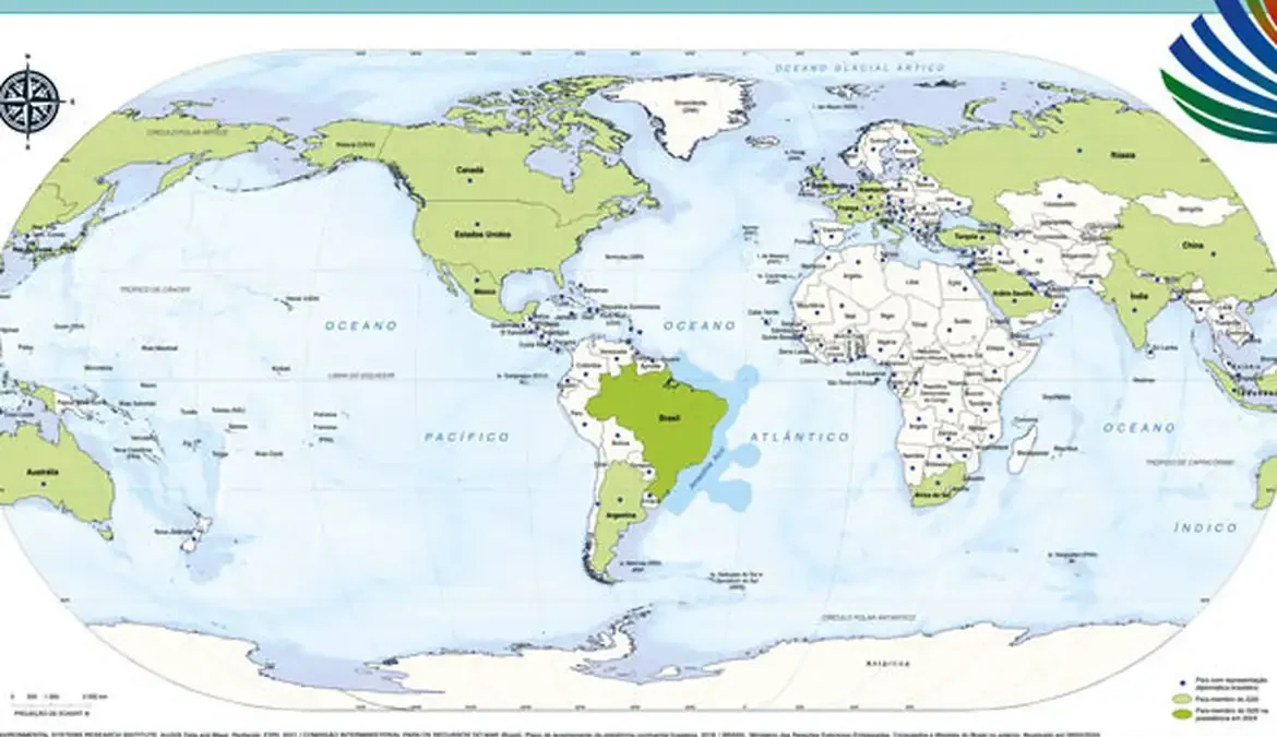 A nova edição do Atlas Geográfico Escolar, além de atualizada em seu volume impresso, contará com versão digital no portal do instituto