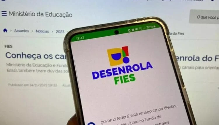 Desenrola Fies já beneficiou mais de 253 mil brasileiros 1 o Desenrola Fies oferece descontos na renegociação das dívidas dos estudantes junto ao Fundo de Financiamento Estudantil (Fies)