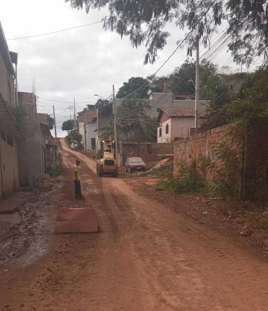 Moradores de quatro ruas do bairro Atalaia já vislumbram melhorias na qualidade de vida com obras que vão fazer a diferença na vida de toda