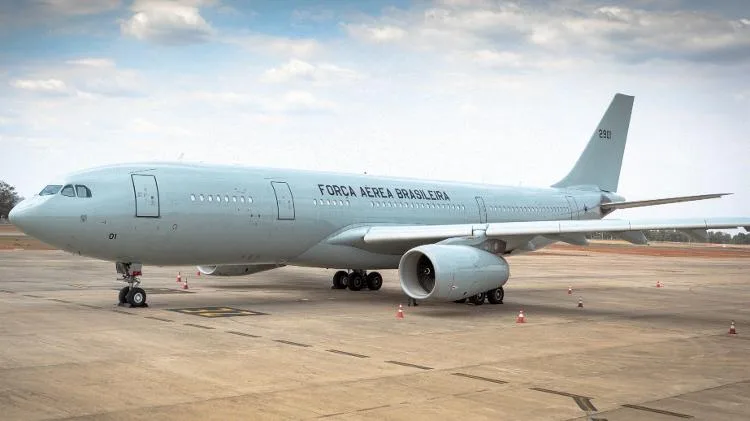 Sexto voo de repatriação do Líbano chega ao Brasil com 212 passageiros