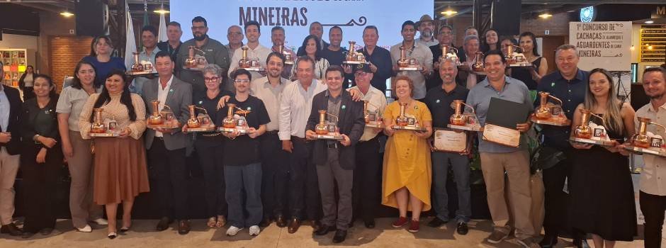 Em sua primeira edição, o Concurso de Avaliação da Qualidade das Cachaças de Alambique e Aguardentes de Cana Mineiras – Cachaças