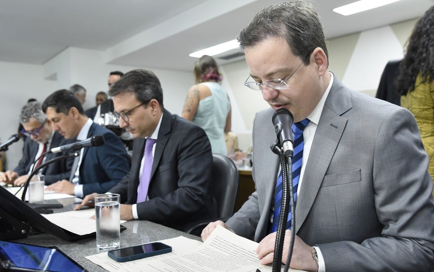 O parecer contempla sete propostas de emenda ao texto original