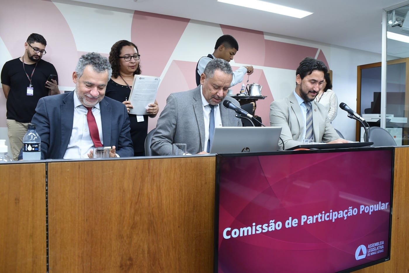 Comissão de Participação Popular acompanha privatização de rodovias 1 Parlamentares realizaram audiências e encaminharam requerimentos para monitorar concessões rodoviárias