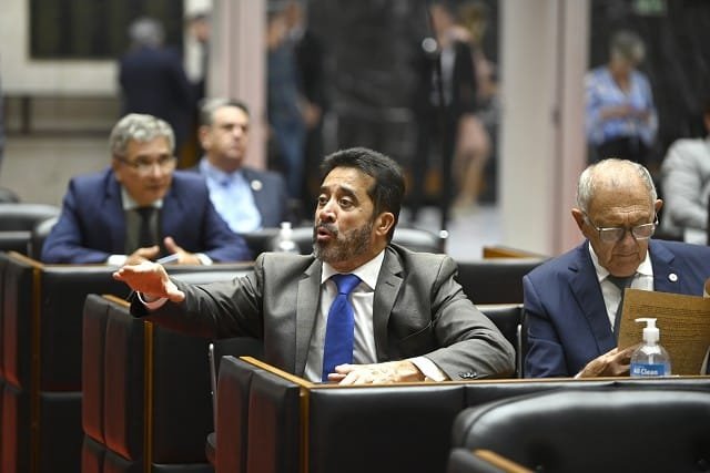 Plenário cancela redução do abono de férias de militar da reserva 3 Plenário cancela redução do abono de férias de militar da reserva