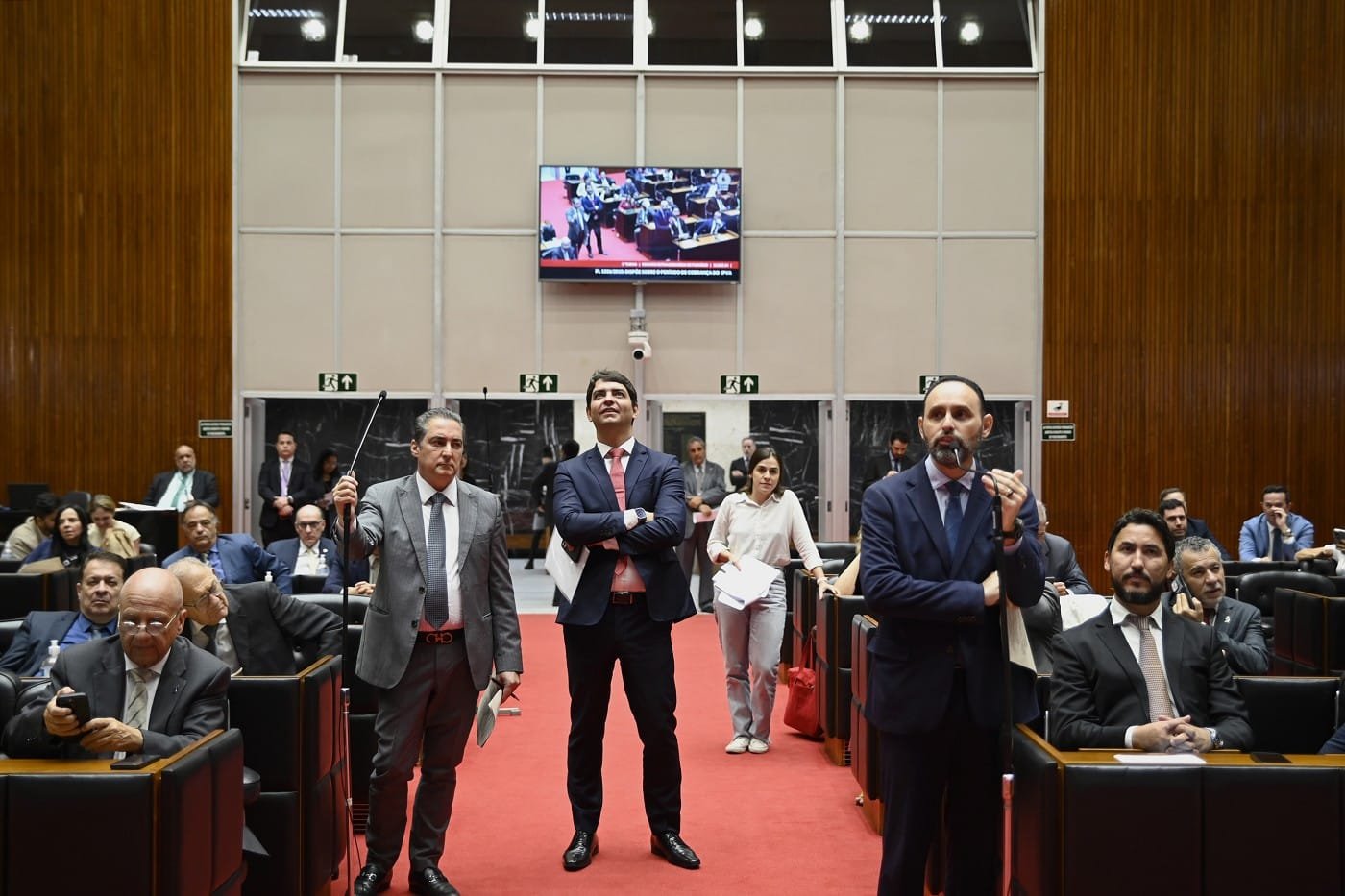 Projeto proíbe exposição de mulheres nos banheiros masculinos 2 Projeto proíbe exposição de mulheres nos banheiros masculinos