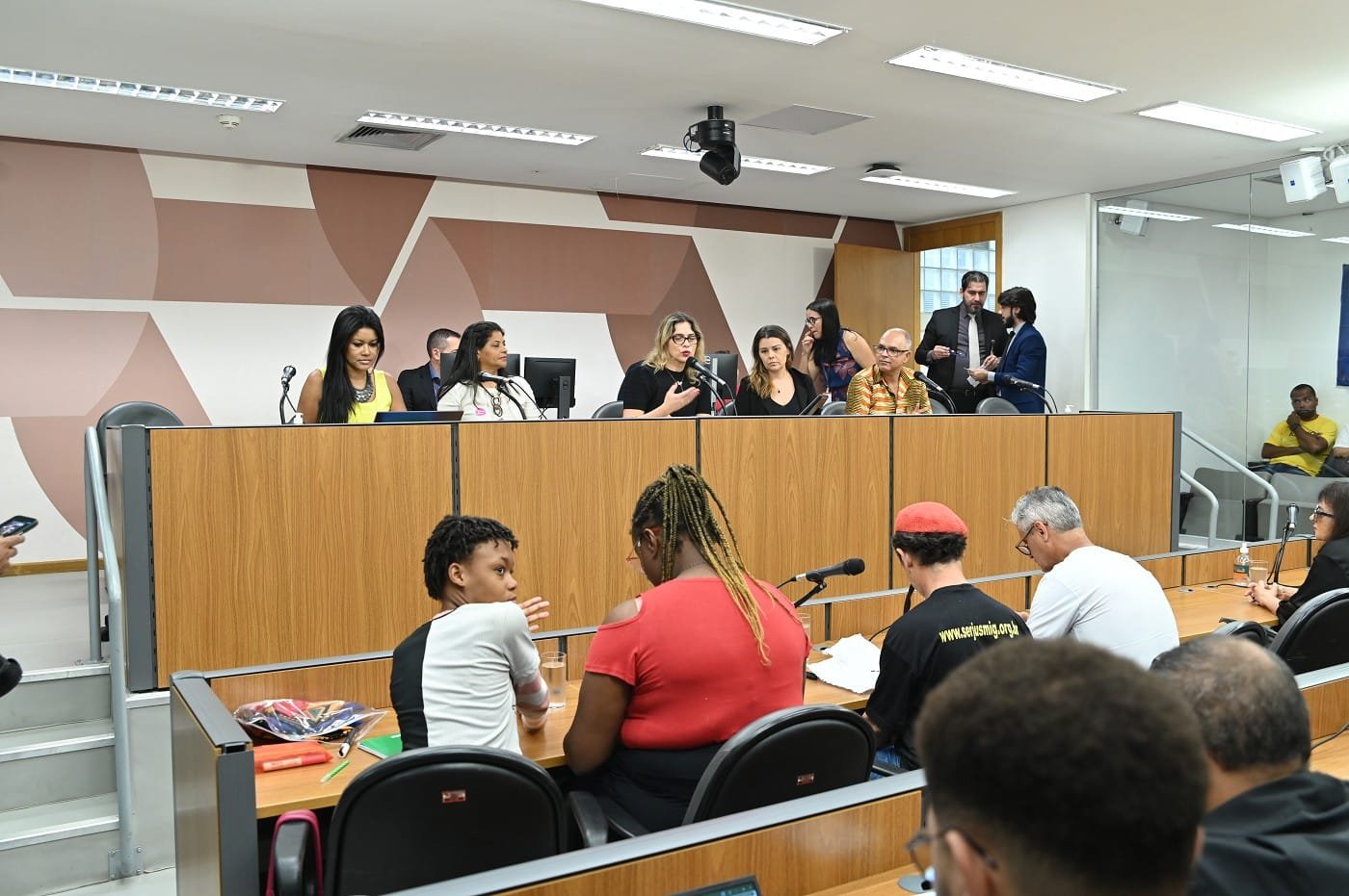 Ensino a distância nos Cesecs seria incompatível com realidade de alunos e professores