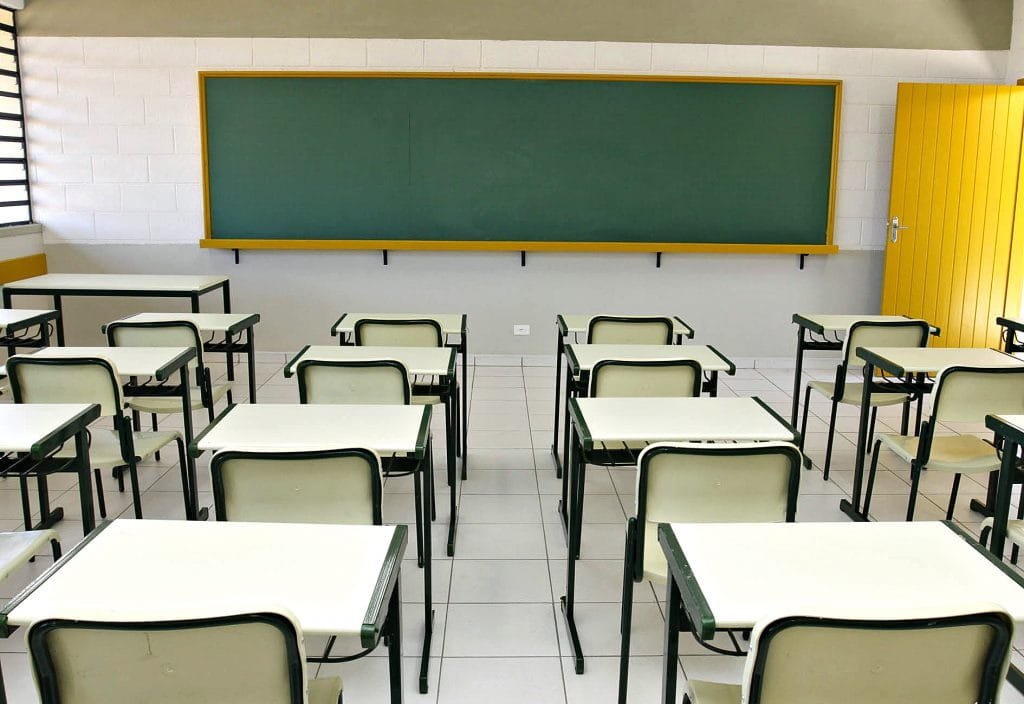 Comissão avaliza projeto para coibir violência contra profissionais da educação 9 Comissão avaliza projeto para coibir violência contra profissionais da educação
