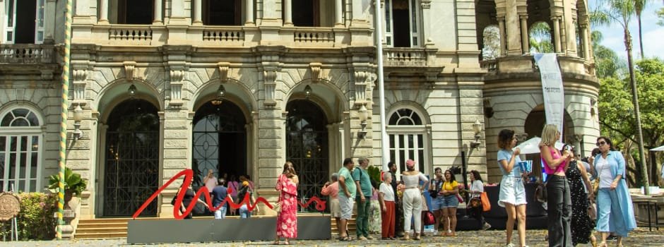 Estão previstas abertura de mostras, apresentação de cantata, e destaque para a inauguração da Iluminação Monumental permanente do Palácio