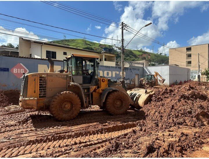 Ipatinga: Equipes de limpeza fazem trabalhos em bairros atingidos pelas enchentes 6 17371424246697456518802739662591
