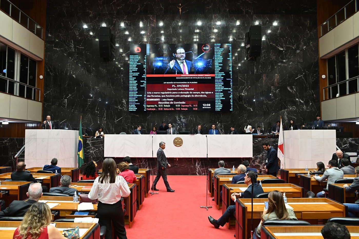 Plenário tem cinco vetos do governador para analisar