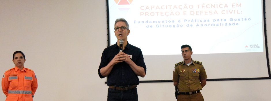 Governador abre curso de capacitação técnica da Defesa Civil de Minas Gerais