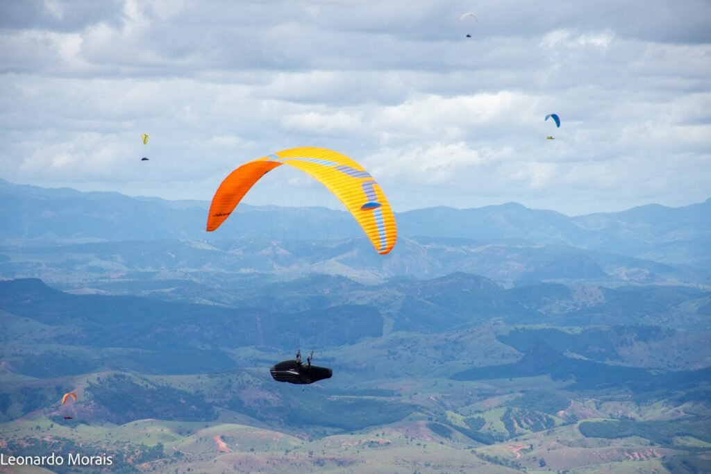 Águas de Valadares é patrocinadora oficial da Copa Valadares de Parapente 5 17410240023672882429539535576915