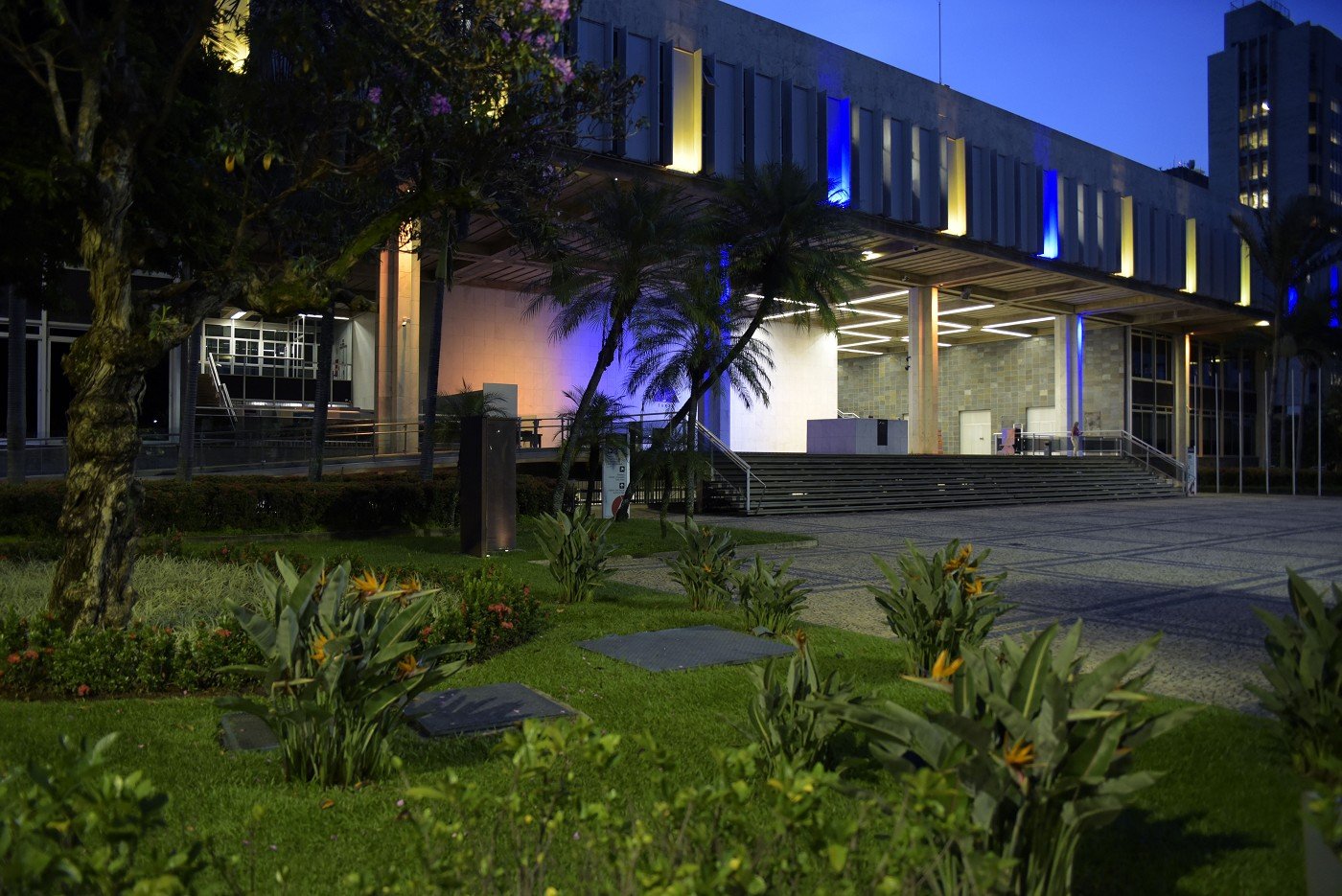 ALMG celebra o Dia Mundial da Síndrome de Down 1 Iluminação especial no prédio do Legislativo integra o programa Laços da Consciência - Arquivo ALMG