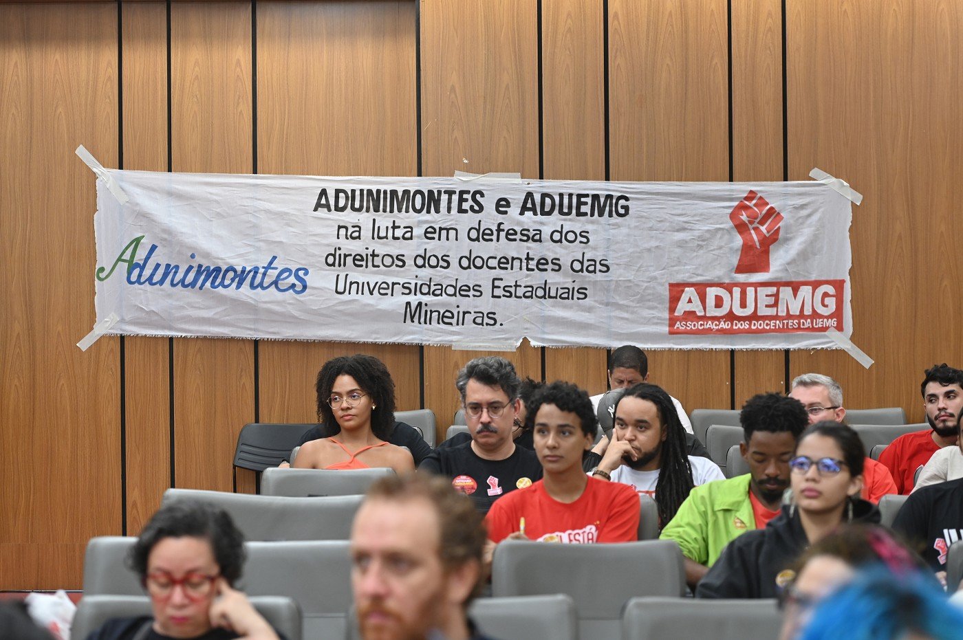 Campanha salarial de Uemg e Unimontes pauta audiência pública 4 Campanha salarial de Uemg e Unimontes pauta audiência pública