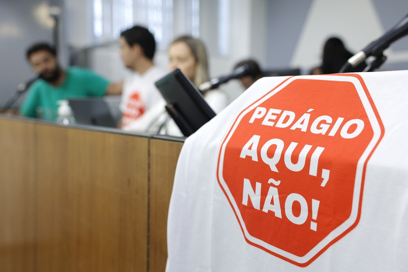 Sindicatos e movimentos sociais criticam pedágio na RMBH