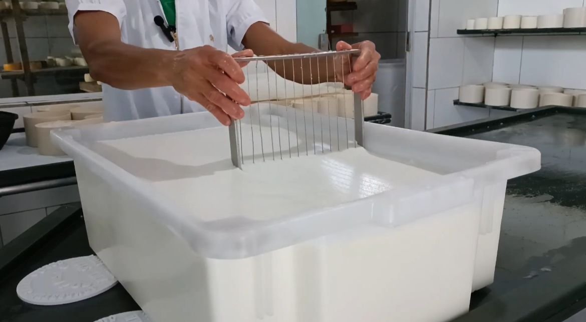 .O queijo Cabacinha é produzido a partir de leite cru, ou seja, sem passar por pasteurização