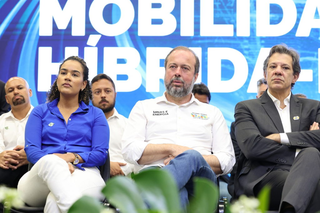 Novo centro de produtos automotivos híbridos deve atrair milhões para o Estado 7 image 28