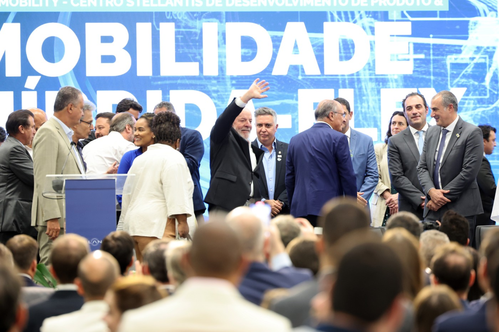 Novo centro de produtos automotivos híbridos deve atrair milhões para o Estado 8 image 30