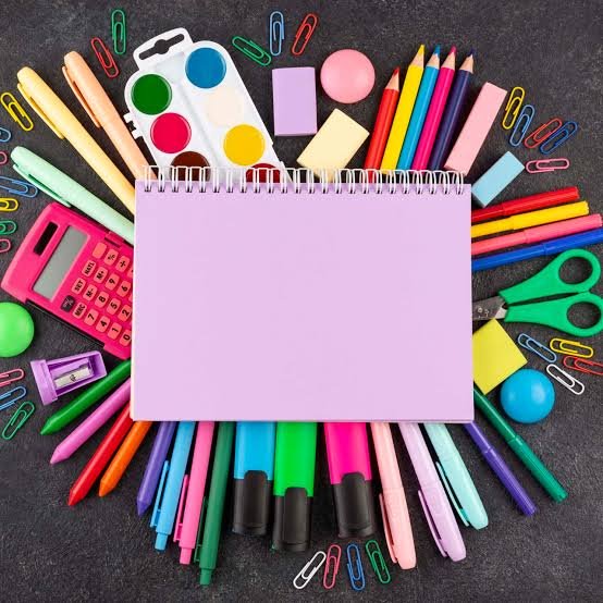 Projeto estabelece novos critérios para doação de materiais e uniformes escolares
