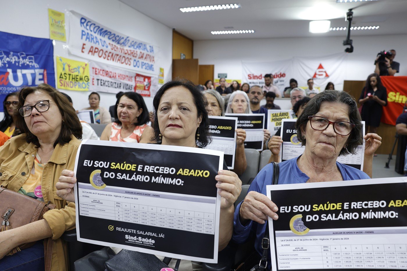 Sindicatos denunciam vencimentos abaixo do salário-mínimo