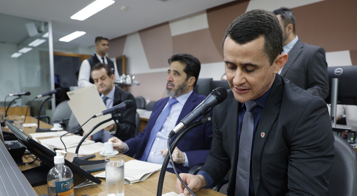 Projeto visa divulgação de dados sobre feminicídio em Minas Gerais 1 Eduardo Azevedo relatou o projeto e apresentou o substitutivo n° 2